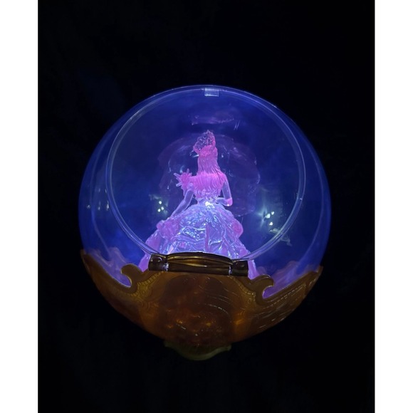 Wicked for Good Glinda Bubble Popcorn Bucket, LED - Limited Supply - BRAND NEW!! - Picture 7 of 7
